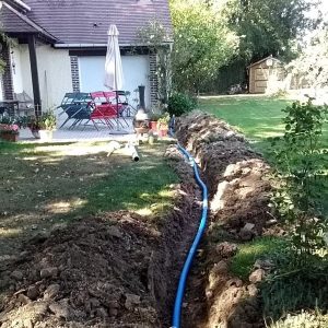 Installation d'un circuit d'arrosage automatique enterré